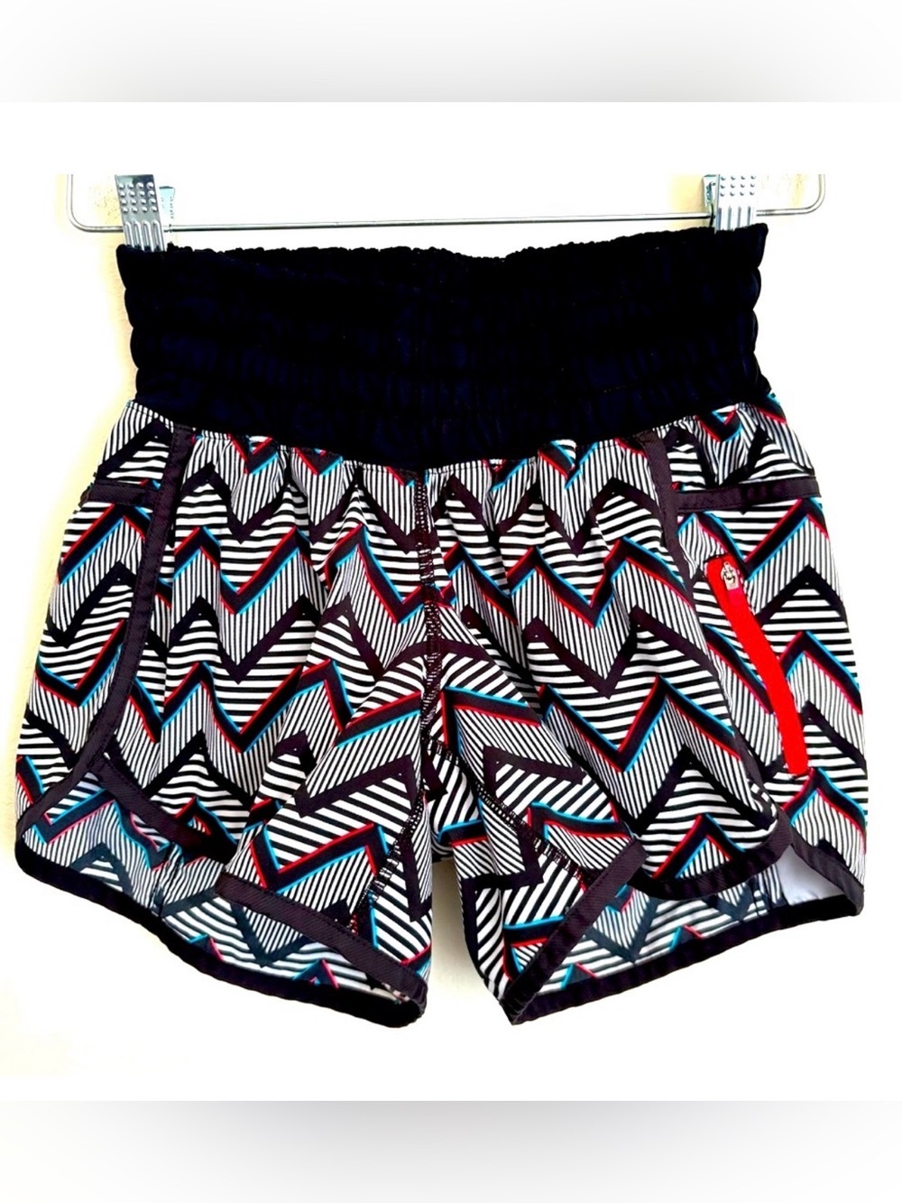 Lululemon Athletica Wide High Waist Hotty Running Shorts Sz 4 Ins 4” Activewear